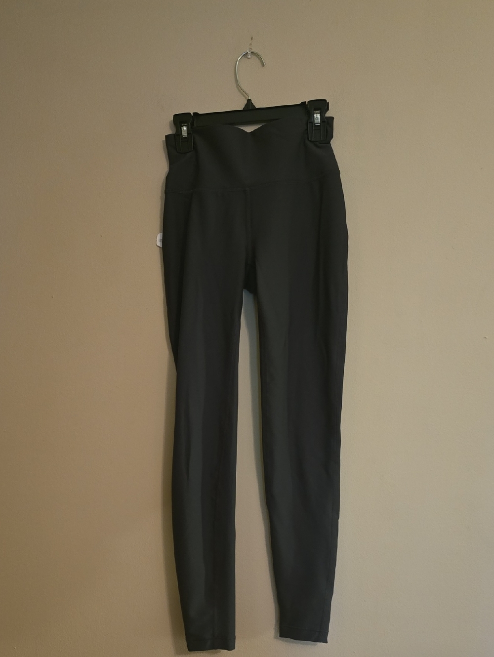 New Xersion Women's Size‎ XS Dark Gray High Rise Fitted Performance Leggings